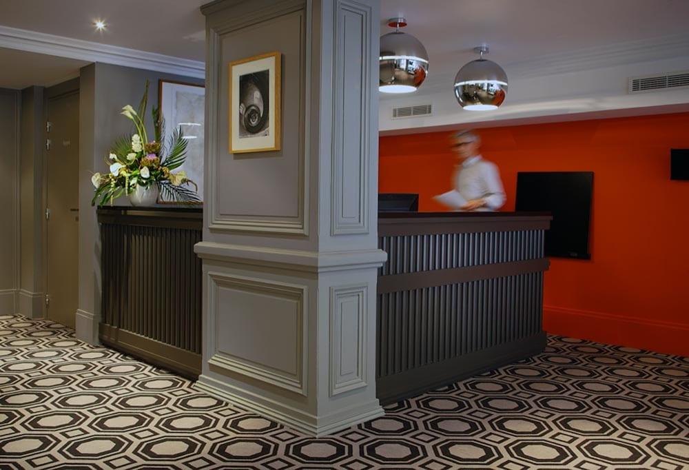 Hotel Le Cinq Hyper - Centre Шамбери Интерьер фото